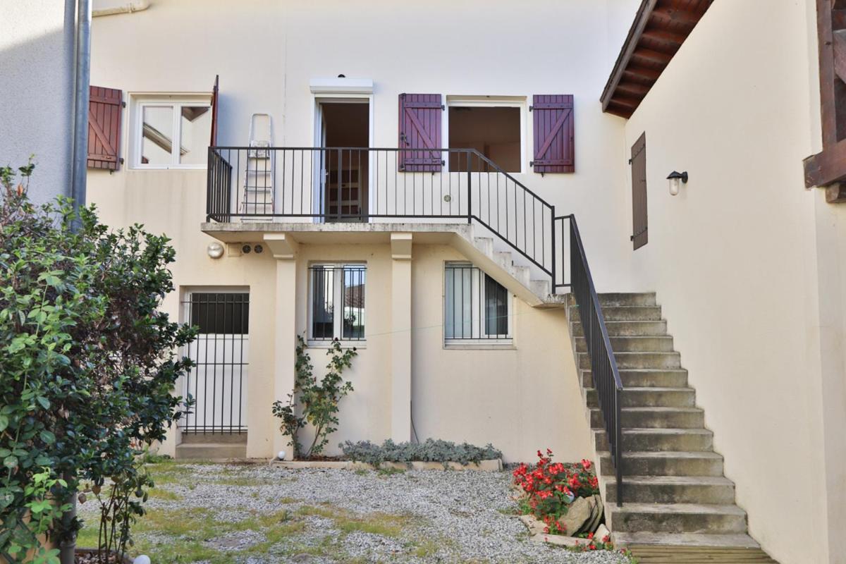 Appartement 1 A 9 Personnes Hagetmau Coeur De Ville Dış mekan fotoğraf